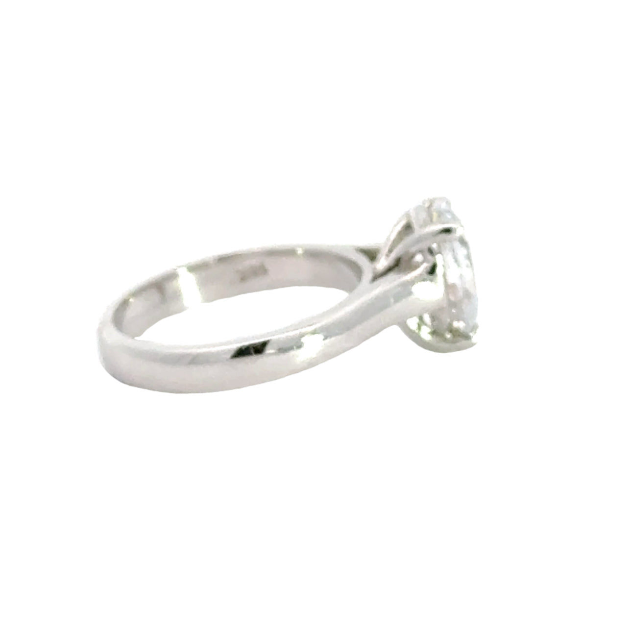 2 carat lab diamond engagement ring